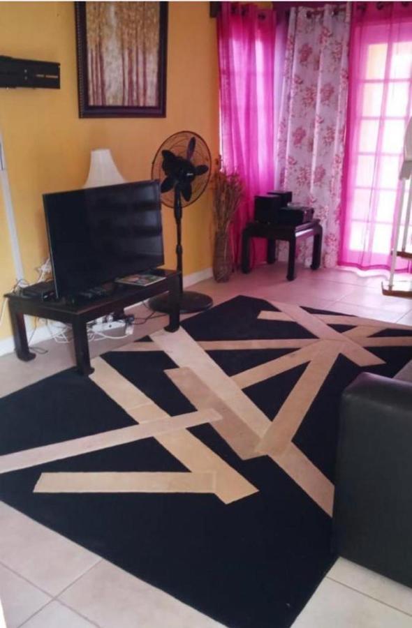 River Side Apt 9 @ Mystic Ridge. Ocho Rios Ngoại thất bức ảnh