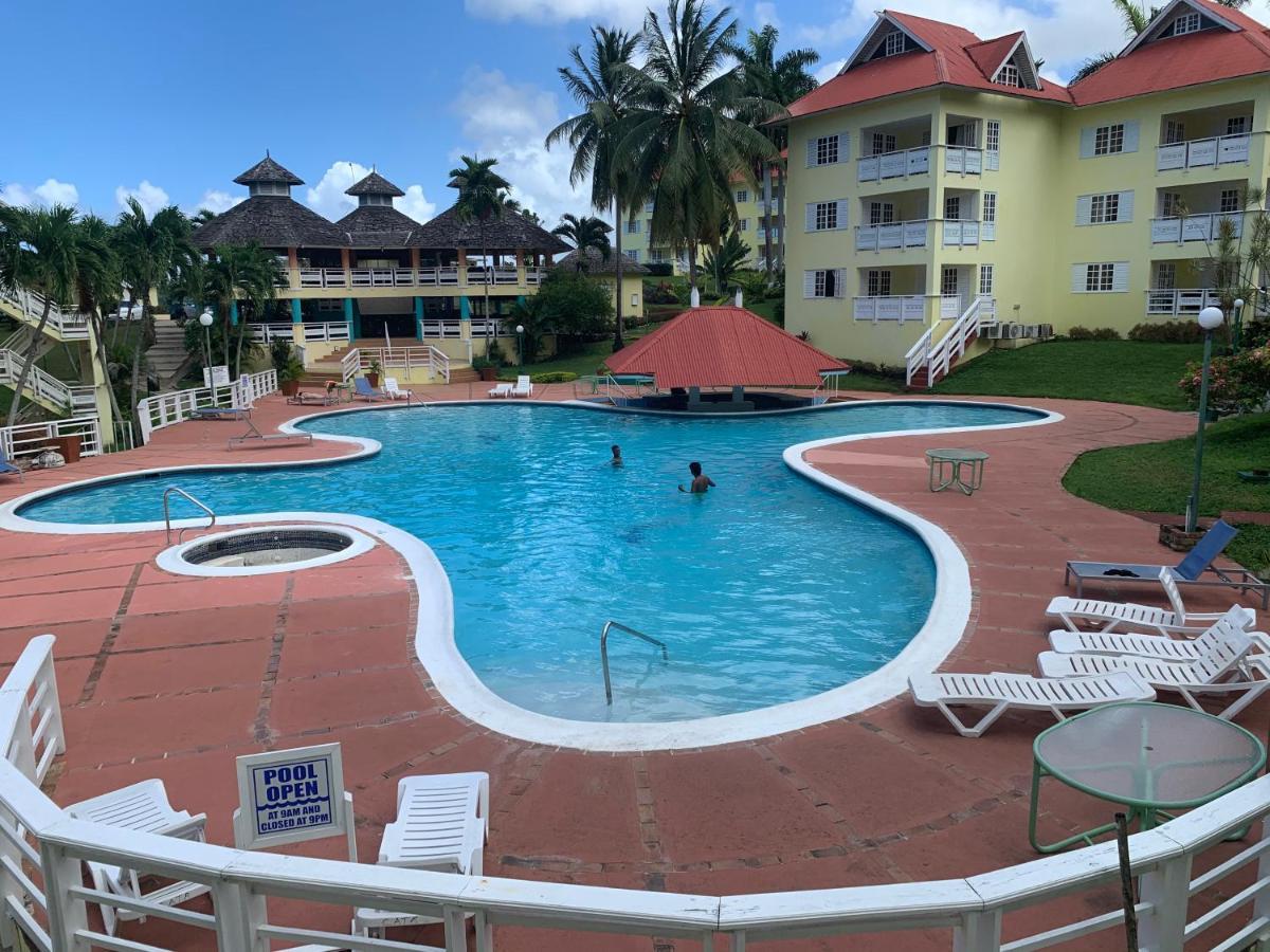 River Side Apt 9 @ Mystic Ridge. Ocho Rios Ngoại thất bức ảnh